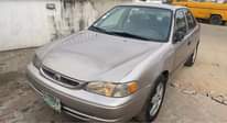 A picture of 2000 Toyota Corolla