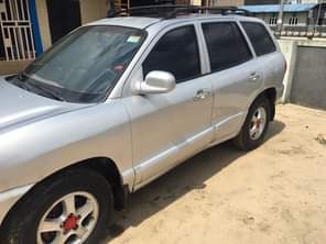 A picture of Hyundai Santa Fe buy and drive 1 5m SETTLEs 100k