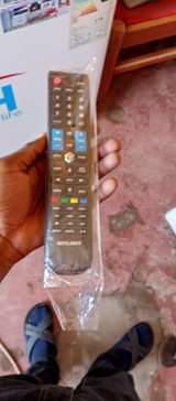 A picture of 32 inches brand new SKYLIGHT digital TV on the sale