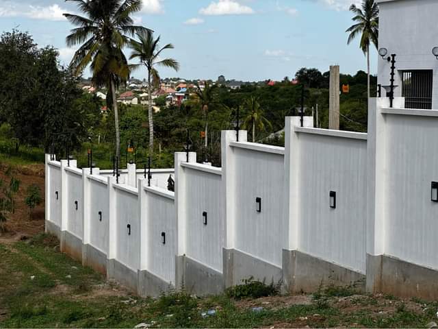 A picture of TUNAFUNGA ELECTRIC FENCE