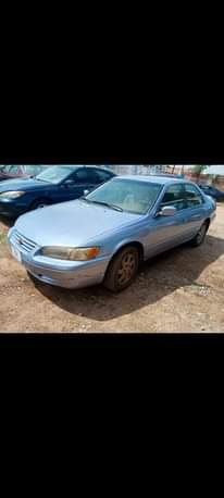 A picture of Toyota camry pencil light