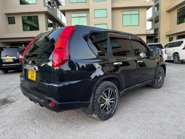 A picture of Nissan xtrail new model