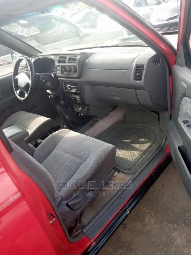 A picture of 2008 Nissan frontier