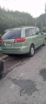 A picture of Clean Register Toyota Sienna 2006