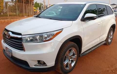 A picture of Neatly used 2015 Toyota Highlander available for sale