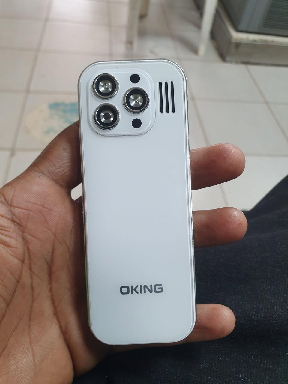A picture of Oking Button phone