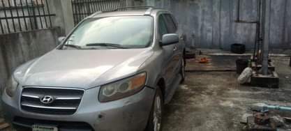 A picture of NEATLY USED HYUNDAI SANTAFE Absolutely nothing to fix Silent Engine