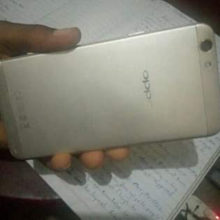 A picture of Oppo F1s