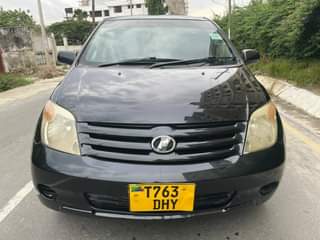 A picture of Toyota Ist