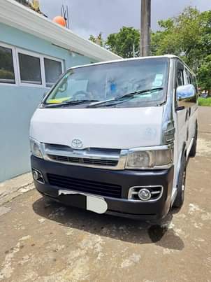 used toyota hiace