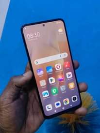 A picture of Redim note 12 plus 100k i need a good sumsung