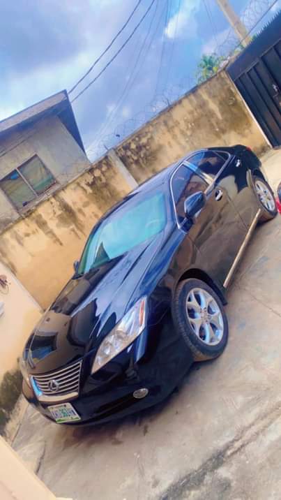 A picture of ES 350 Nothing to Fix Just Buy and Drive Ibadan