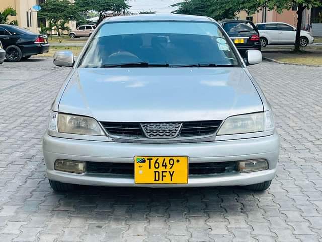 A picture of TOYOTA CARINA