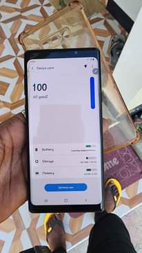 A picture of Samsung Galaxy Note 9 128Gb Bei 220k