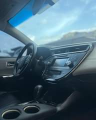 A picture of Komoko Motors LOCALLY PRE OWNED 2014 TOYOTA AVALON XLE 3