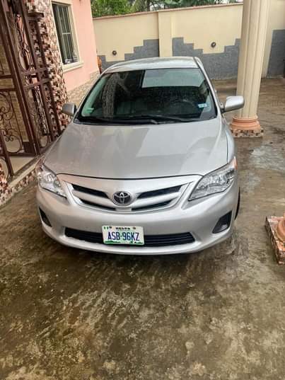 A picture of Toyota Corolla 013
