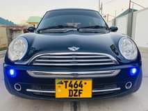 A picture of MINI COOPER DZF