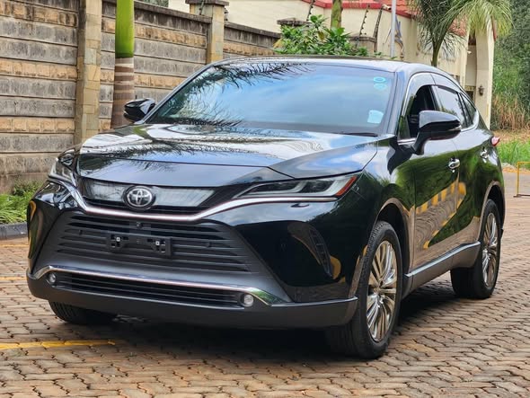 A picture of 2019 Toyota harrier new