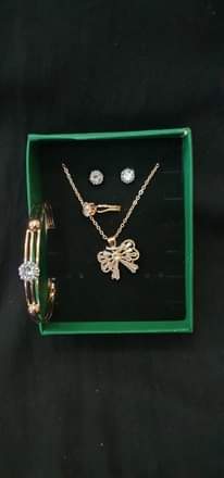 A picture of Mix items Eid Gift