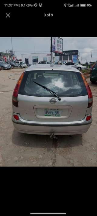 A picture of Nisan Almera Tino