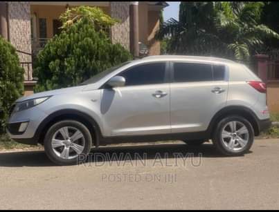 A picture of Kia Sportage EX 4dr SUV 2 4L 4cyl 6A 2013
