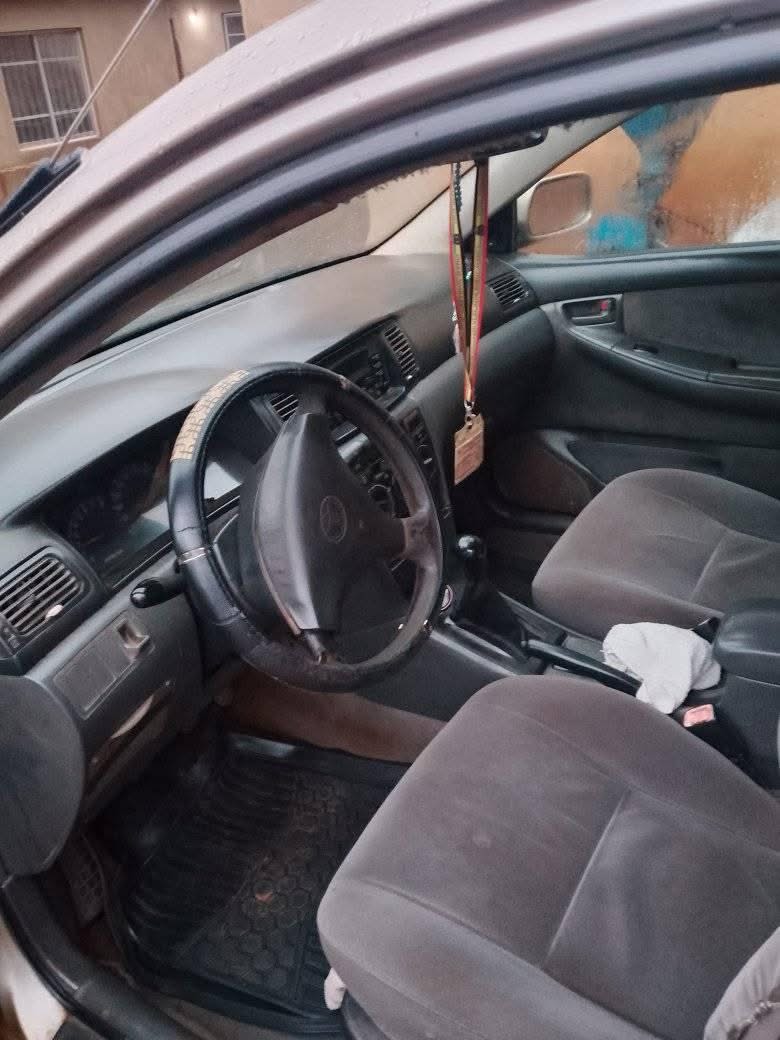 A picture of Toyota Corolla 02