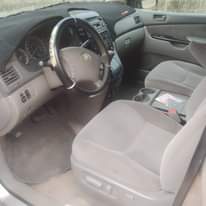 A picture of CLEAN NIGER USED TOYOTA SIENNA 2006 MODEL WITH Good Engine