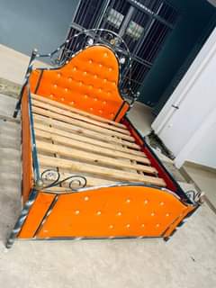 A picture of NAUza kitanda 5 6 Bei bed sofa Bei 230 nipgie