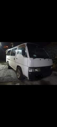 used nissan caravan