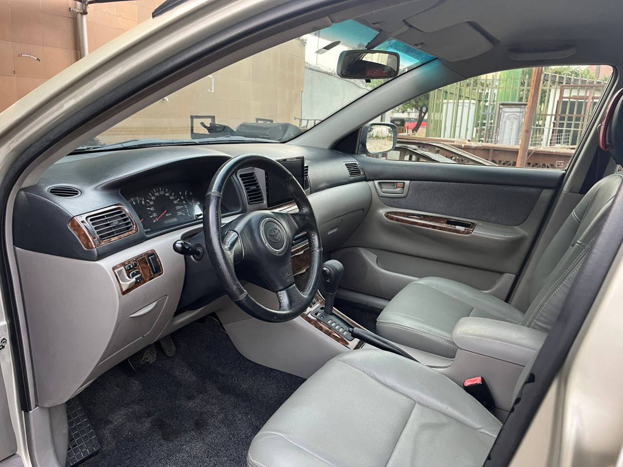 A picture of Toks standard 2004 Toyota Corolla