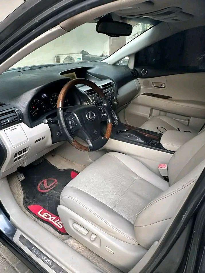A picture of Distress rx350 2010 reg price 13 8m settle 300k