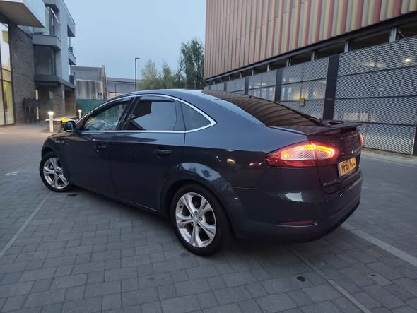 ford mondeo