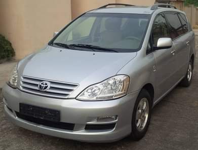 A picture of TOKUNBO Toyota Picnic YEAR MODEL 2005 TRANSMISSION Automatic CONDITION Buy
