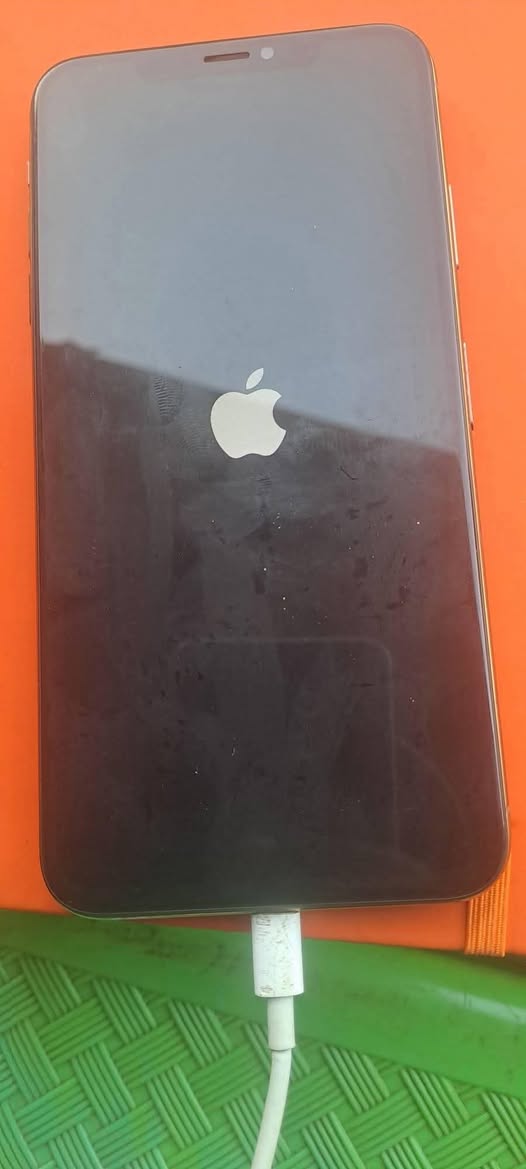 A picture of Iphone xsmax