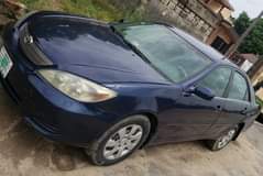 A picture of Sweet Toyota Camry 04 Sharp blue car is toks standard