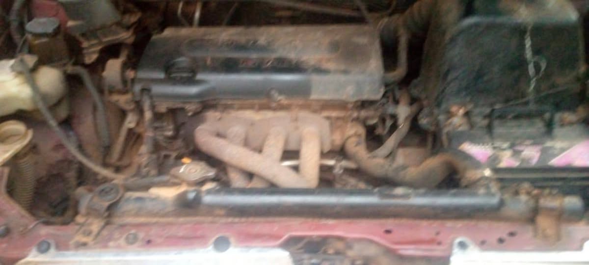 A picture of 03 Toyota Highlander
