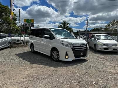 used toyota noah