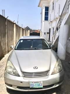 A picture of Fastest fingers A year n half used 2005 es330 First