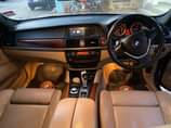 A picture of BMW X6
