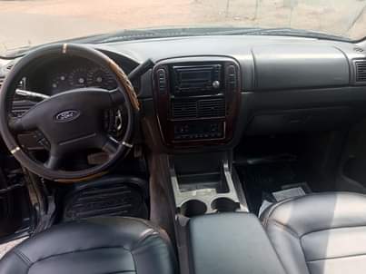 A picture of Nigeria used Ford explorer