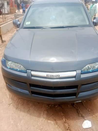 A picture of Engine and gear 100 Ok Ibadan 07062364220