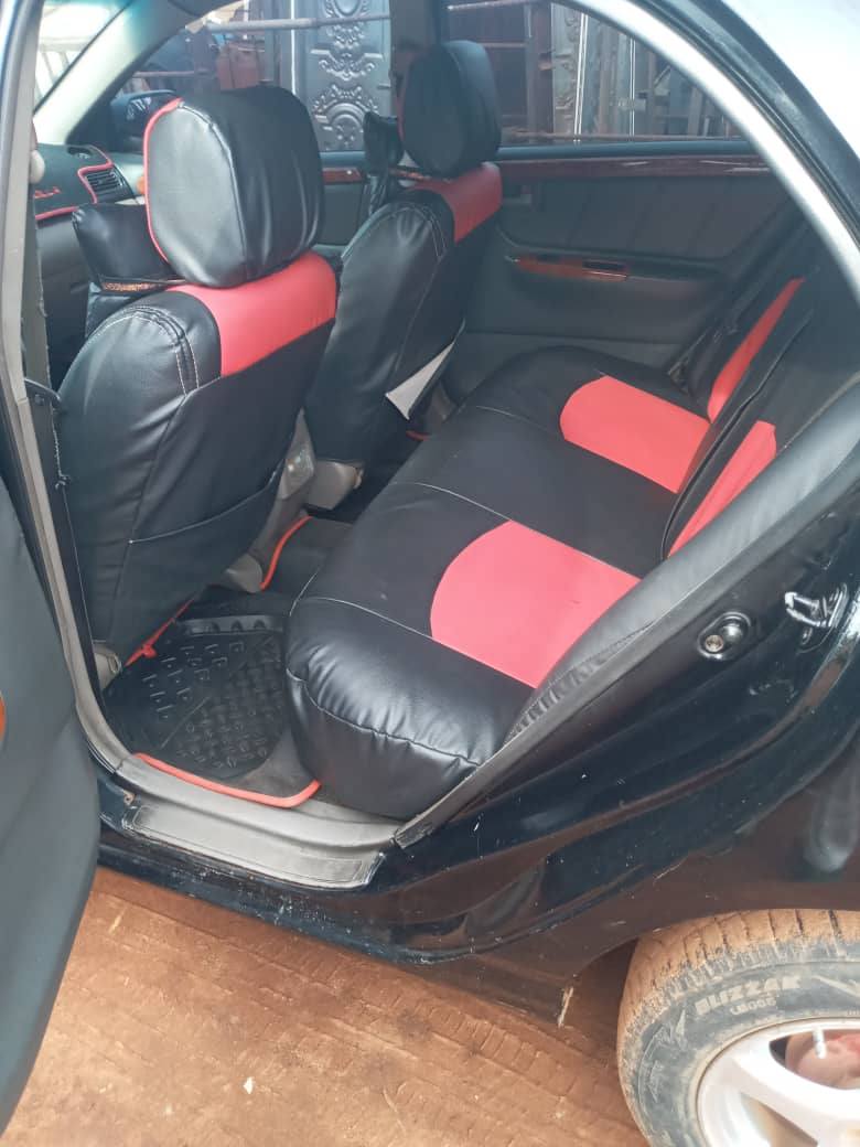 A picture of Black Toyota Corolla