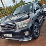 A picture of V8 2008 180M