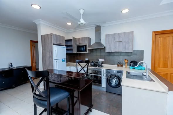 A picture of Furnished 4bdrm Apartment in Oyster Bay for rent