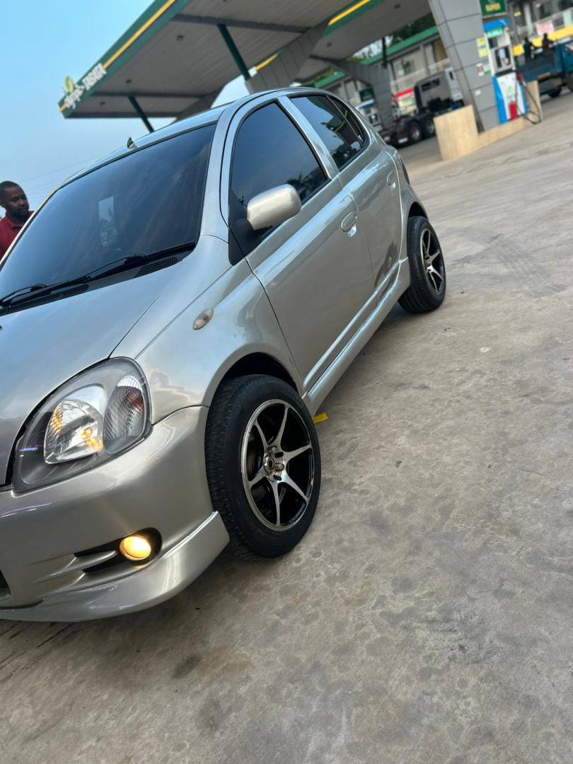 A picture of TOYOTA VITZ Rs Year 2003 4 Cc 1290 Full ac