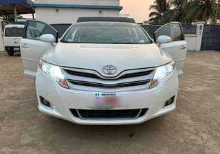 A picture of Few months Used 2010 Toyota Venza