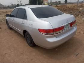 A picture of Honda Accord 2004 model aka Eod 4 sale Super Clean