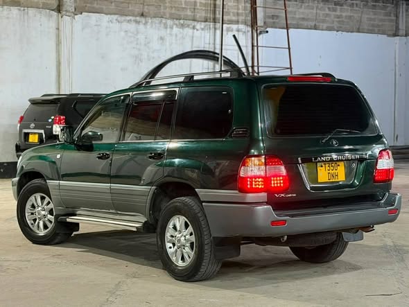 A picture of LANDCRUISER AMAZON