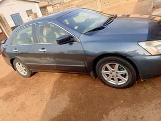 A picture of Honda Accord 2005