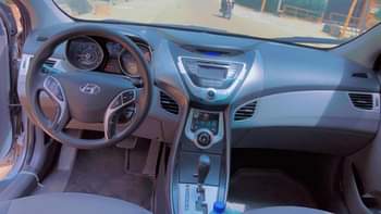 A picture of Super sharp Hyundai Elantra 2013 2014 model engine gear untampered